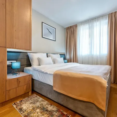 Stella Ζλάτιμπορ